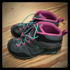 Keen hiking boots